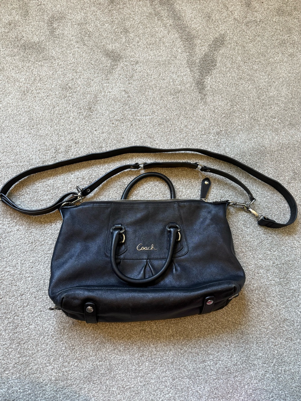 Women’s Coach Ashley Satchel
Detachable Strap Leather
Shoulder Bag Black